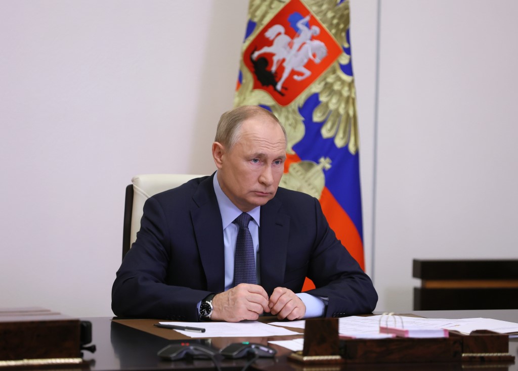 Президент РФ Владимир Путин считает приоритетом для России освоение Арктики